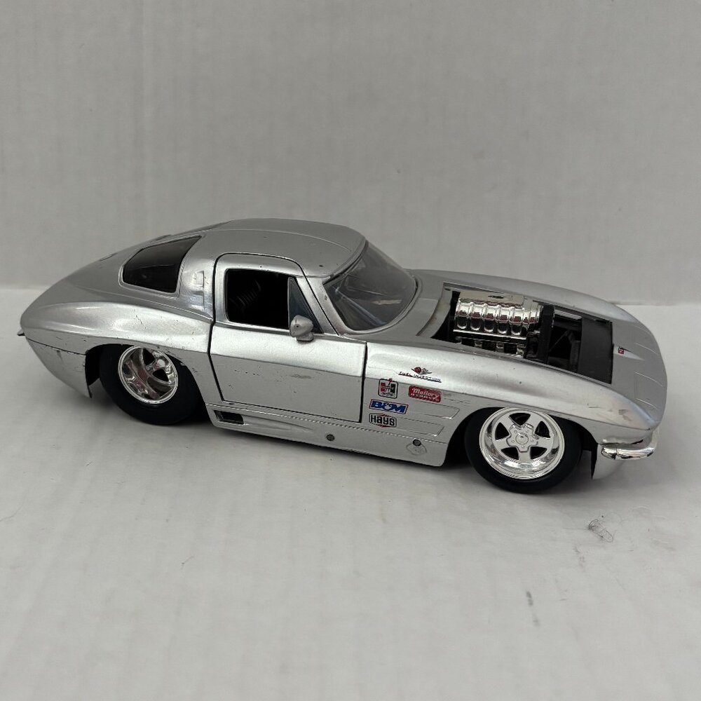 1963 Chevrolet Corvette Split Window Exposed Engine Die Cast